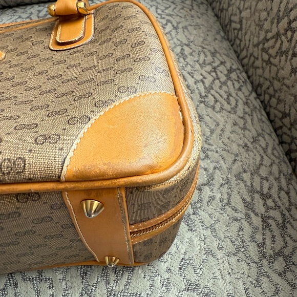 Authentic Vintage Gucci Tan  Satchel Handbag - Picture 7 of 10